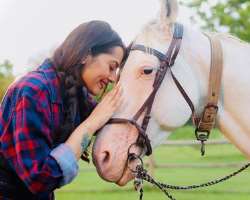 The actress is an animal lover and believes in spreading love.